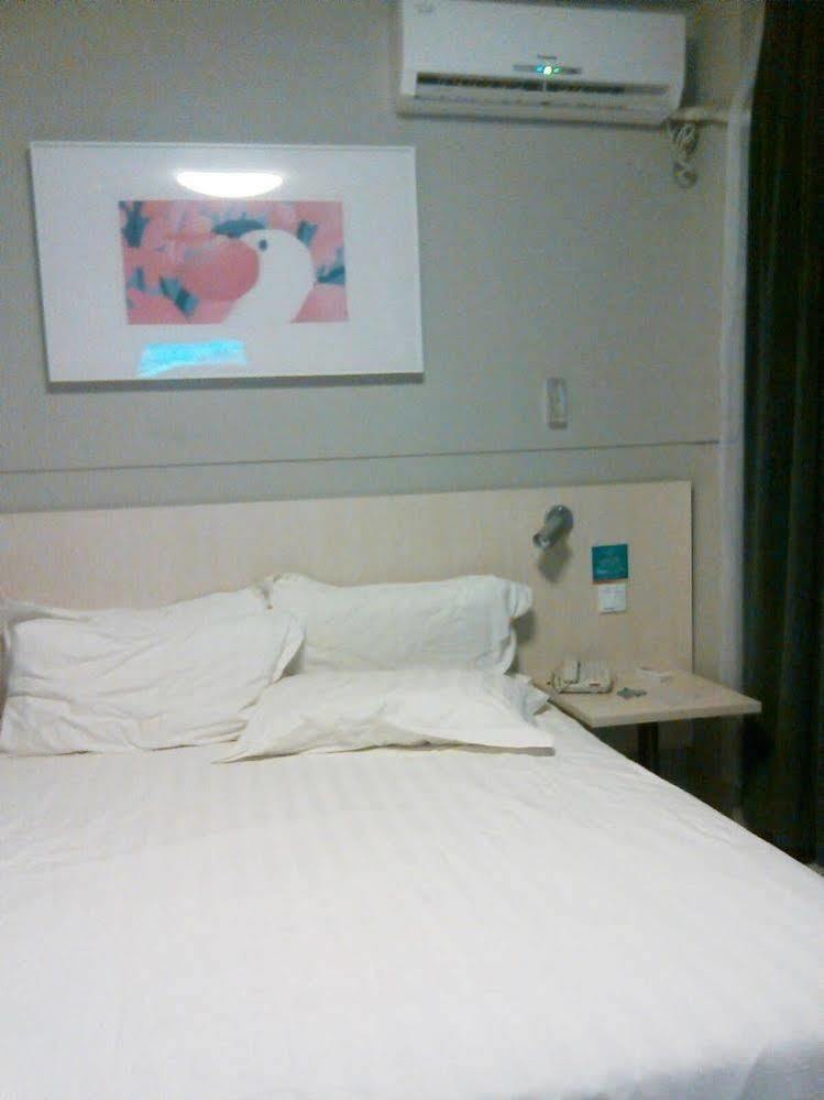Jinjiang Binzhou Huanghe 4Th Road Hotel Kültér fotó